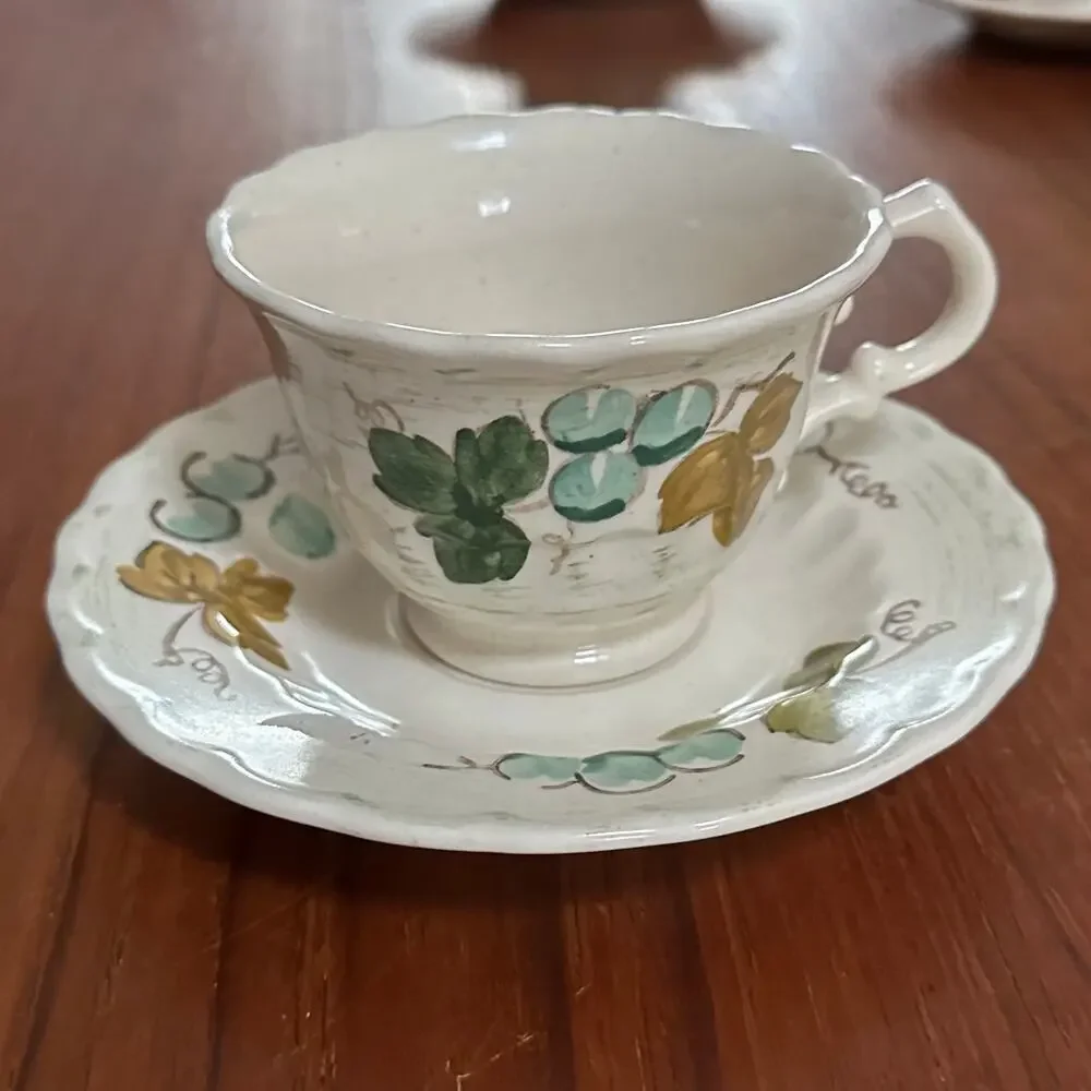 4 Cups & Saucers Poppytrail Metlox Vineyard